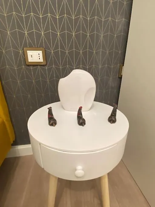 Donna Cunce Appartement Napels